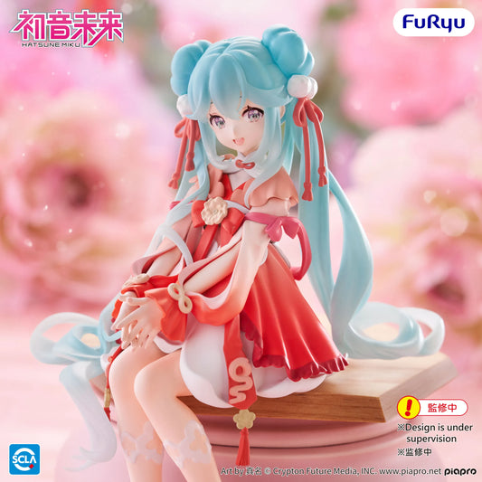 FURYU HATSUNE MIKU 2026 CHINESE NEW YEAR NOODLE STOPPER FIGURA 14 cm