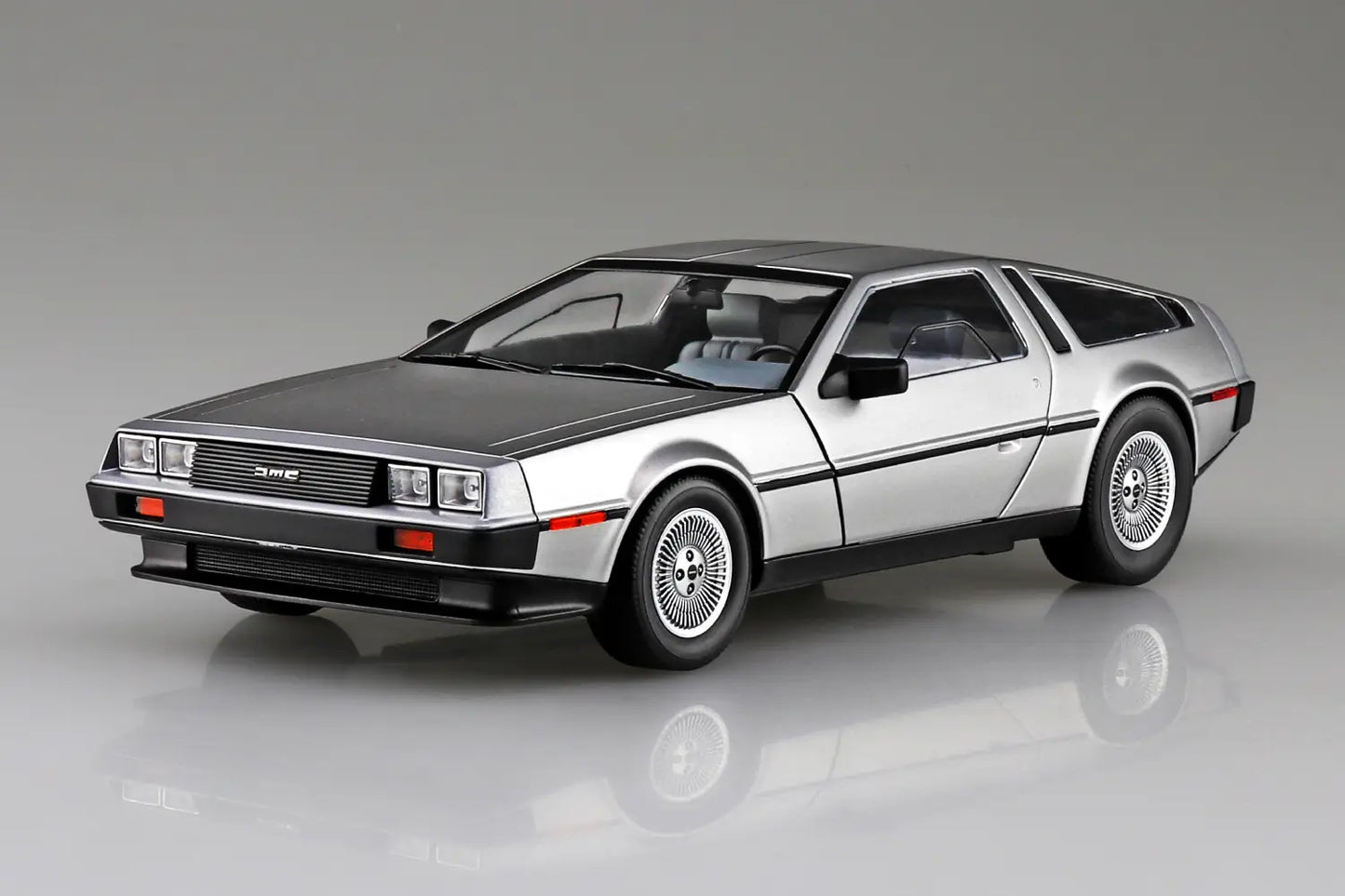 BTTF DELOREAN DMC-12 MK 1/24