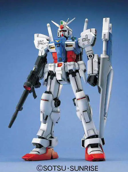 BANDAI - GUNDAM MG GP01 1/100 MODEL KIT