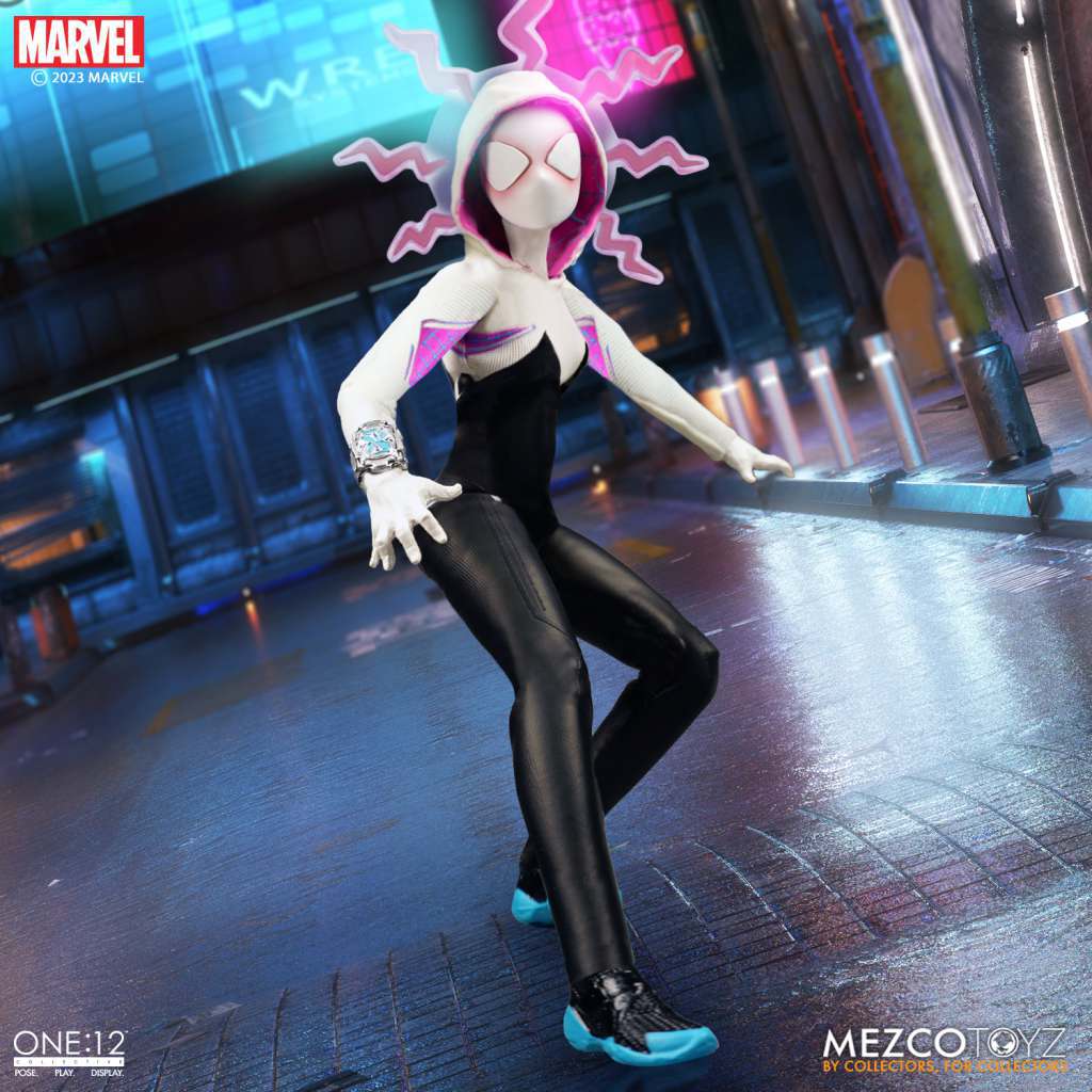 MEZCO TOYS ONE 12 COLLECTIVE GHOST-SPIDER AF ACTION FIGURE 15 cm