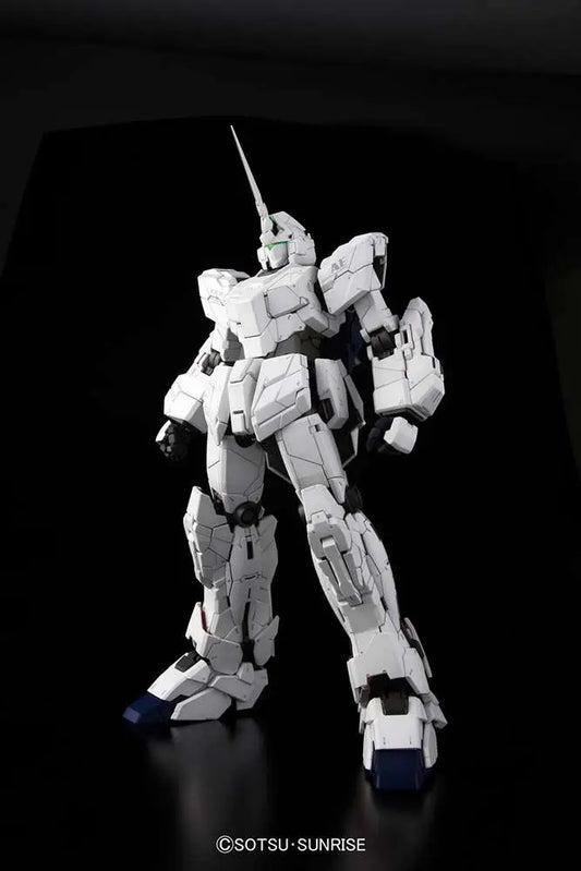 BANDAI - GUNDAM PG UNICORN RX-0 1/60 MODEL KIT 30 cm