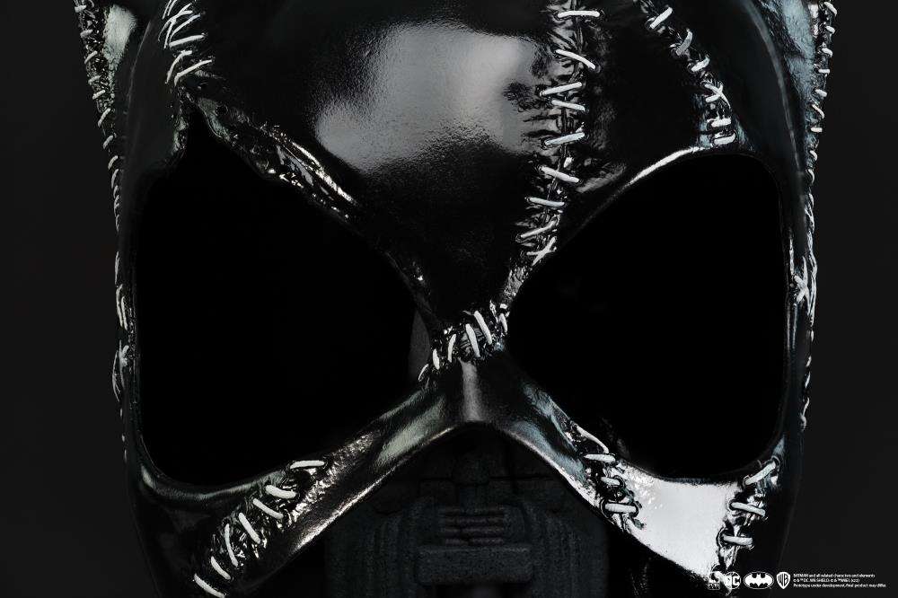 BATMAN RET CATWOMAN 1:1 SCALE MASK REP