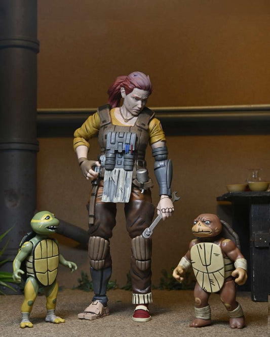 TMNT LRONIN LYEAR GR APRIL BA YI MOJA ACTION FIGURE
