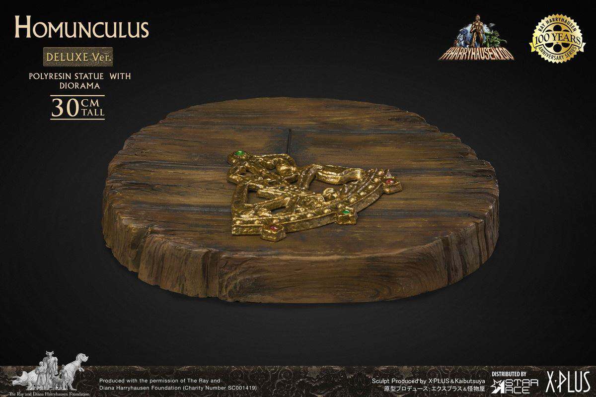 RAY HARRYHAUSEN HOMUNCULUS DLX STATUE