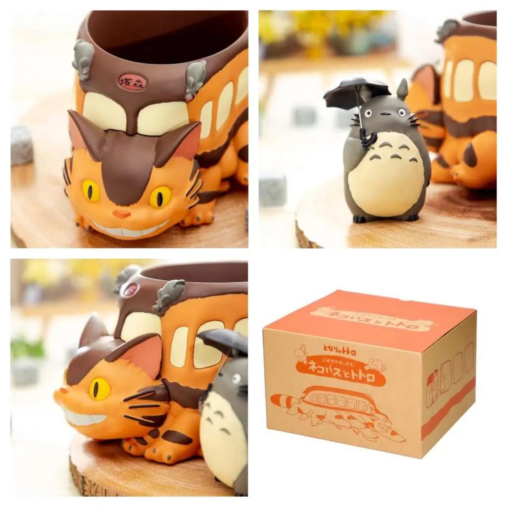 TOTORO NEKOBUS & TOTORO DIORAMA