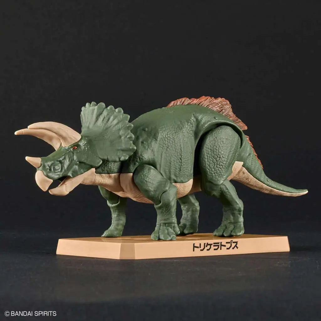 BANDAI DINOSAURS TRICERATOPS MK MODEL KIT 12 cm