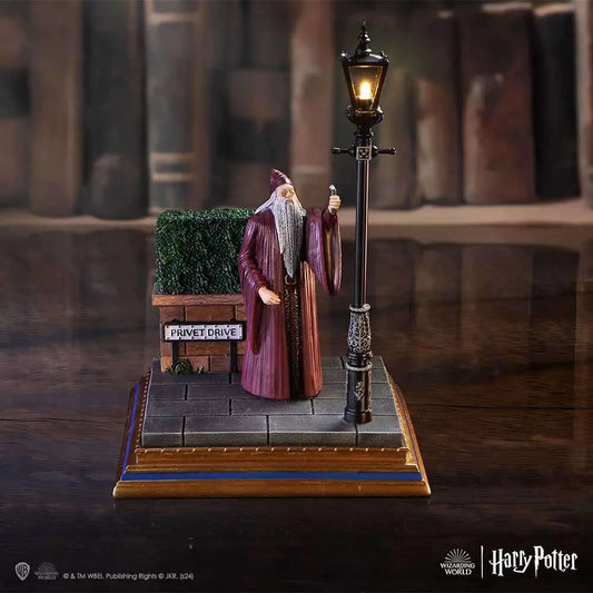 NEMESIS NOW - HARRY POTTER PRIVET DRIVE LIGHT UP FIGURINE FIGURA 15 cm