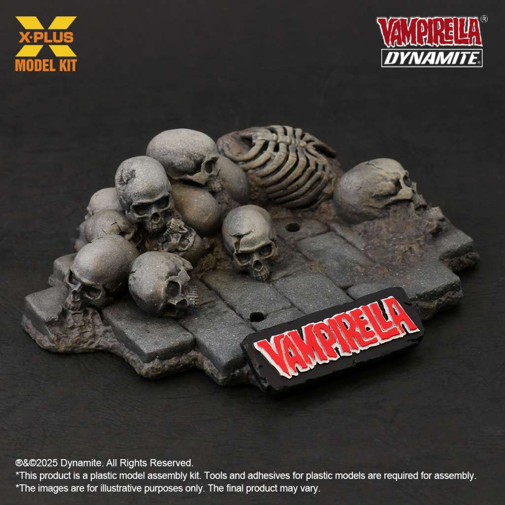 VAMPIRELLA JOSE GONZALEZ ED PLASTIC MK