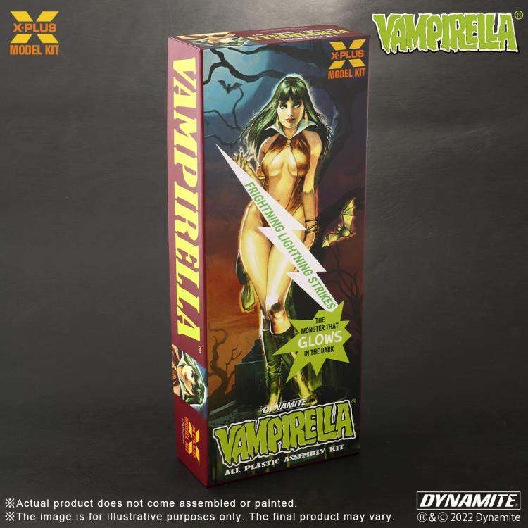VAMPIRELLA 1/8 GLOW IN DARK MODEL KIT