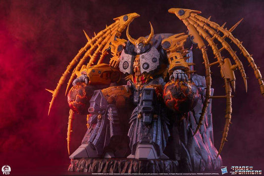 TRANSFORMERS UNICRON MUSEUM SCALE STATUE