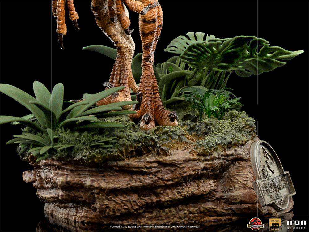 IRON STUDIOS JURASSIC WORLD LW VELOCIRAPTOR DLX 1/10 STATUA 30 cm