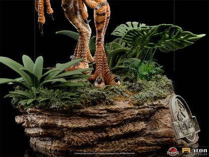 IRON STUDIOS JURASSIC WORLD LW VELOCIRAPTOR DLX 1/10 STATUA 30 cm