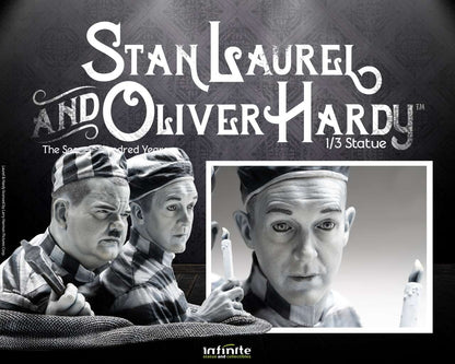 INFINITE STATUE STAN LAUREL & OLIVER HARDY 1/3 STATUA 29 cm