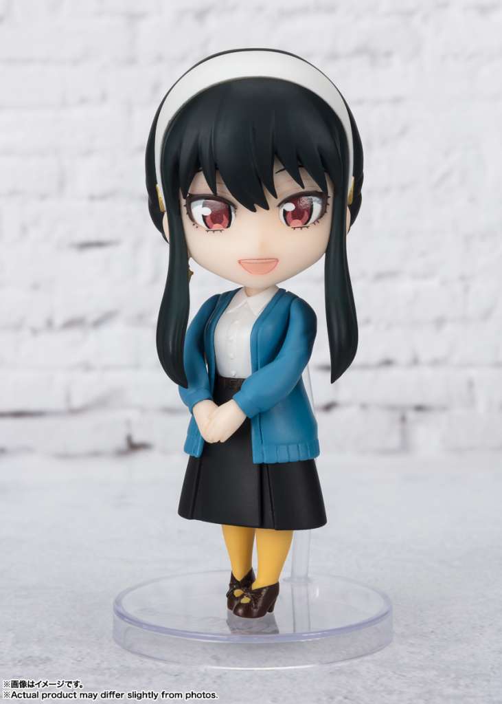 BANDAI RG SPY×FAMILY YOR FOER -ODEKEKE OUTFIT FIGUARTS MINI MINI FIGURA 10 cm