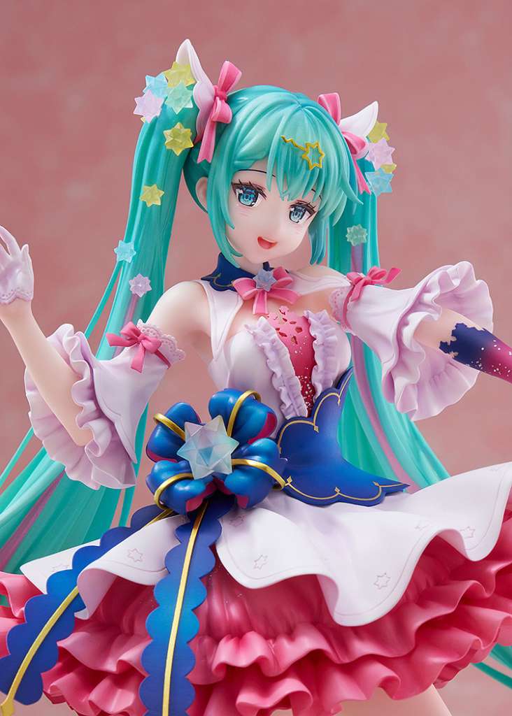 HATSUNE MIKU BY ROSUURI 1/7 STATUE