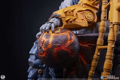TRANSFORMERS UNICRON MUSEUM SCALE STATUE