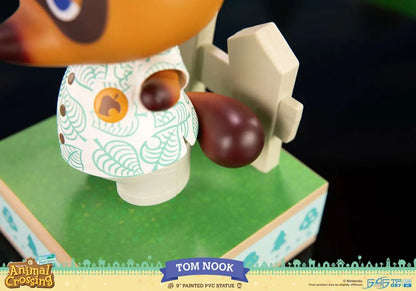 ANIMAL CROSSING NEW HORIZONS TOM NOOK PVC STATUE