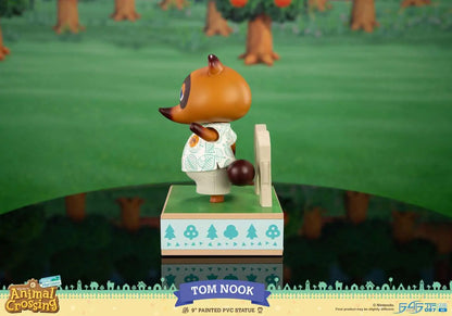 ANIMAL CROSSING NEW HORIZONS TOM NOOK PVC STATUE