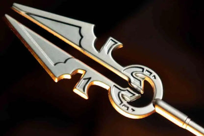 MAGIC THE GATHERING - AVACYN'S MOONSILVER SPEAR -.999 SILVER PLATED REPLICA