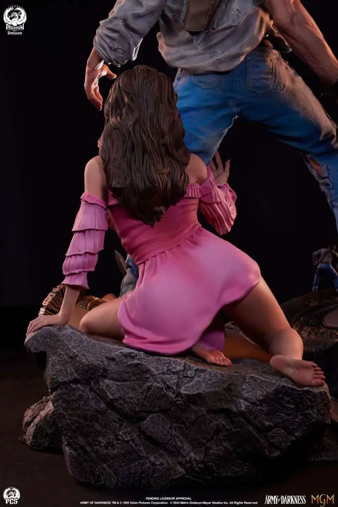 ARMY OF DARKNESS ASH 1/4 DELUXE PREMIER STATUE