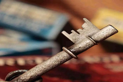 RESIDENT EVIL 4 - INSIGNIA KEY REPLICA