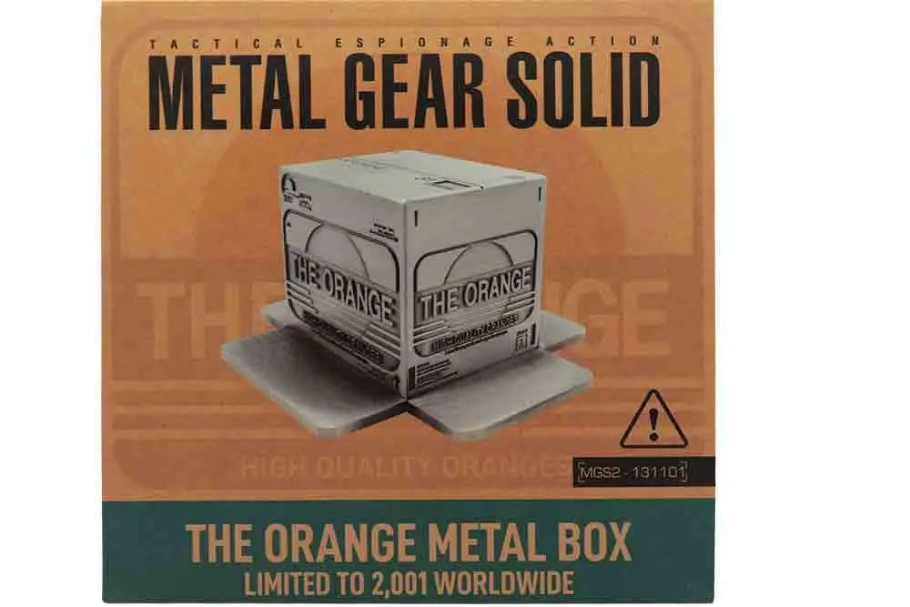 FANATTIK MG METAL GEAR SOLID - S 2 - CARDBOARD BOX - METAL REPLICA