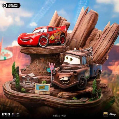 IRON STUDIOS CARS LIGHTNING MCQUEEN + TOW MATER DLX ST 1/10 1/10 STATUA 37 cm