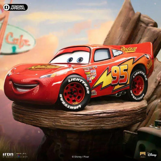 IRON STUDIOS CARS LIGHTNING MCQUEEN + TOW MATER DLX ST 1/10 1/10 STATUA 37 cm