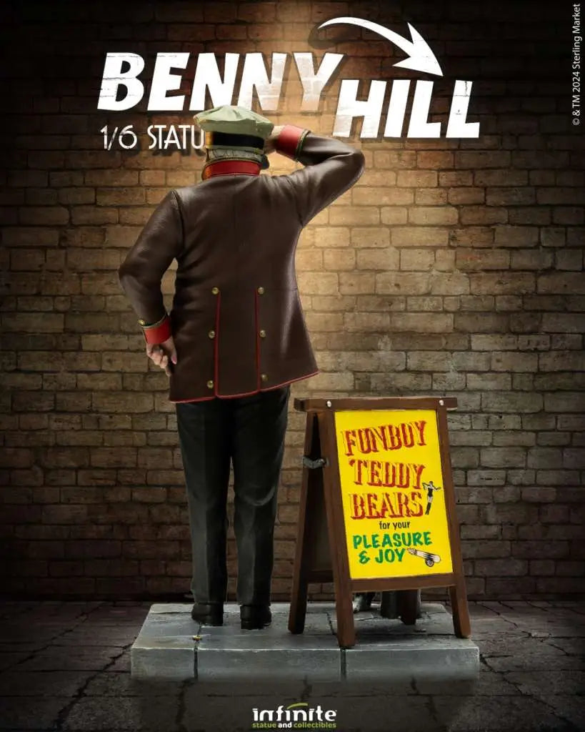 INFINITE STATUE BENNY HILL 1/6 STATUA 18 cm