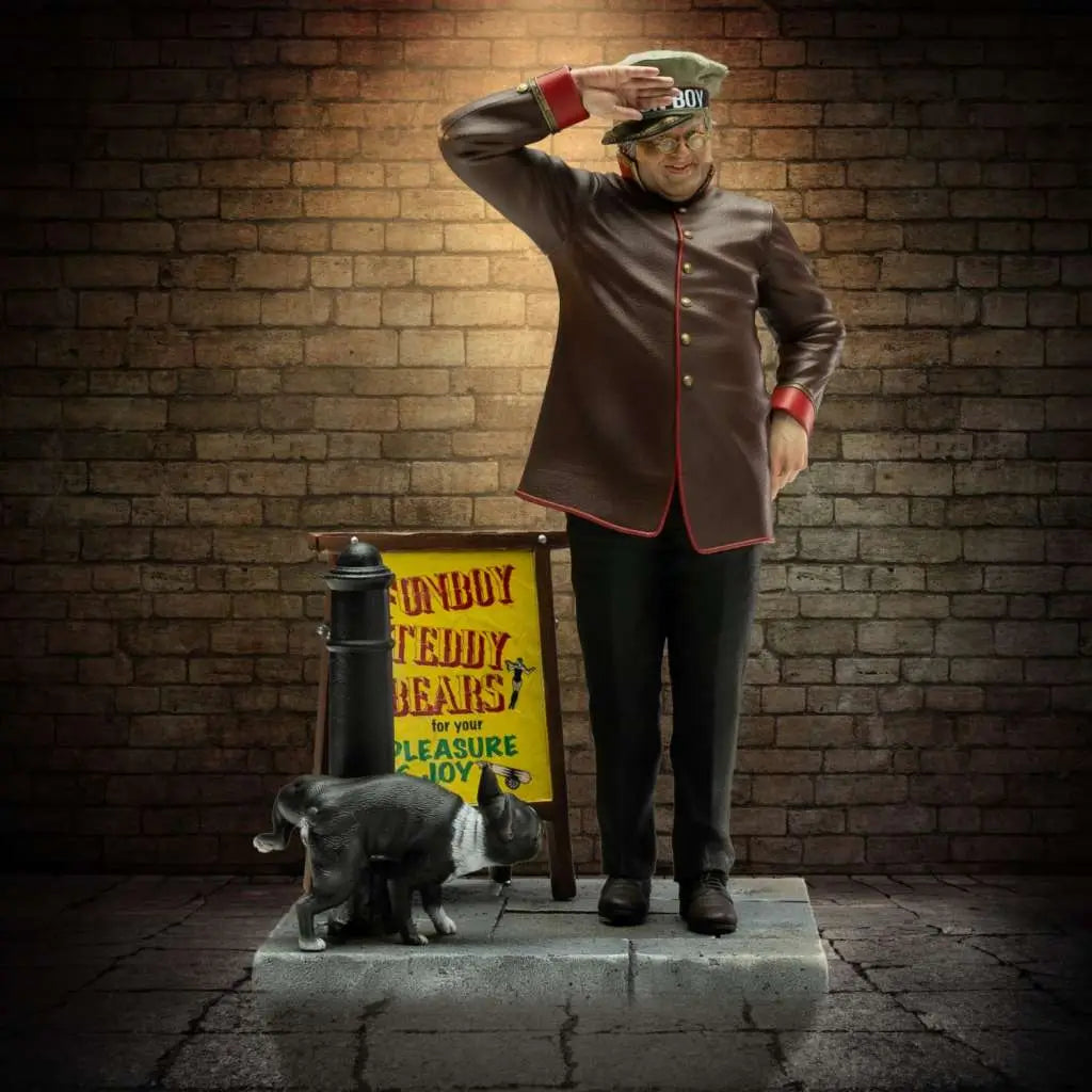 INFINITE STATUE BENNY HILL 1/6 STATUA 18 cm