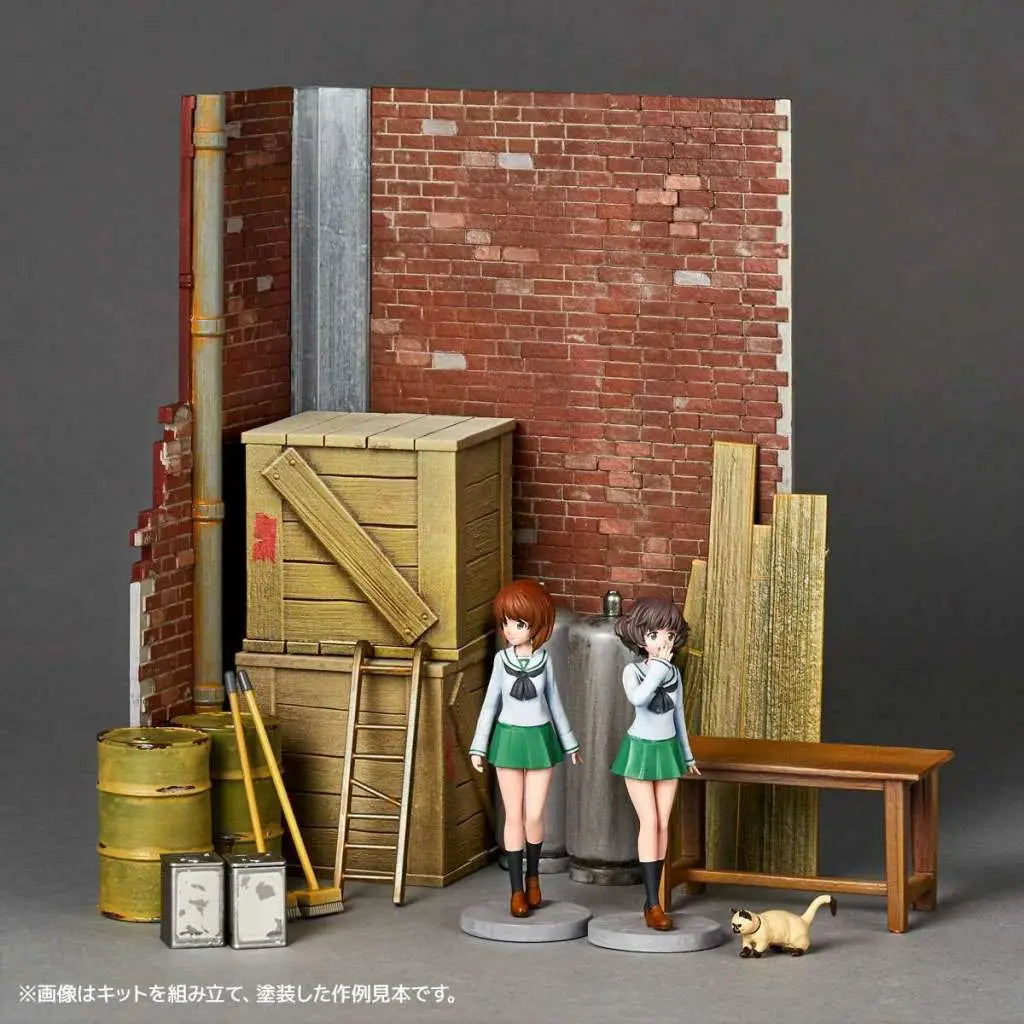 KAIYODO GIRLS UND PANZER LAST CHAPT GARAGE SET ( ) ARTPLA MODEL KIT 19.5 cm