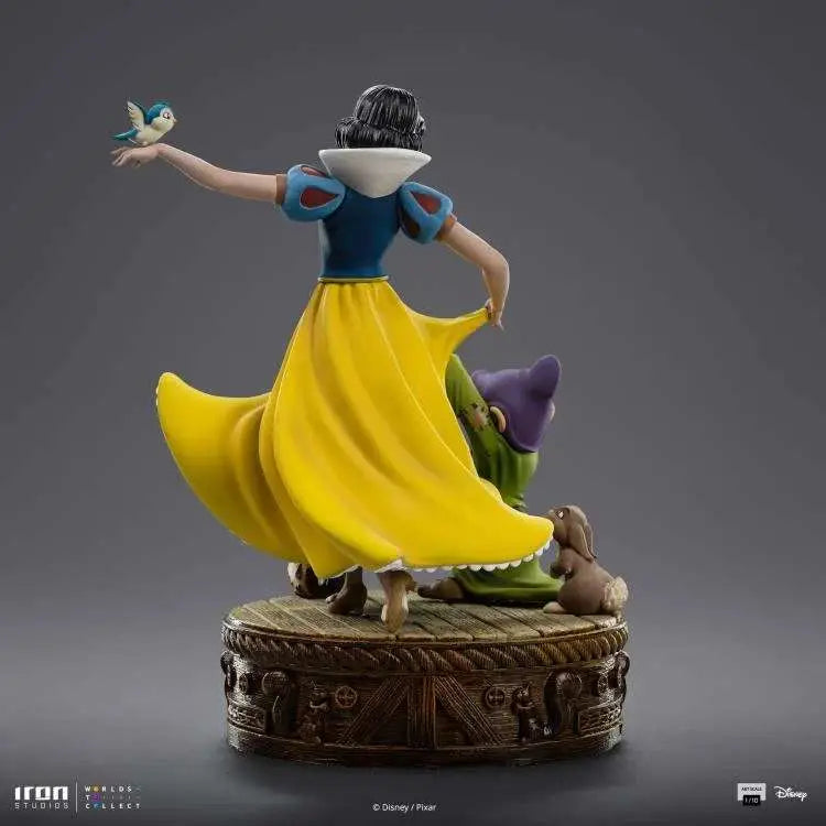 IRON STUDIOS DISNEY CLASSIC SNOW WHITE ANDTHE SEVEN DWARVES 1/10 STATUA 21.5 cm
