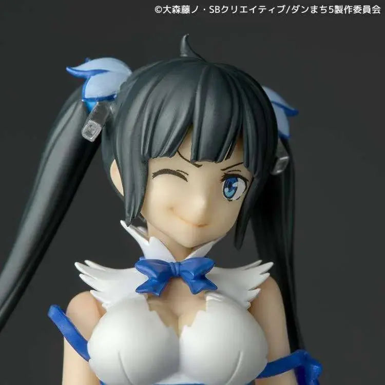 KAIYODO REVOLTECH DANMACHI (IS IT WRONG TRY PICK UP GIRLS DUNGEON?) HESTIA ACTION FIGURE 13 cm