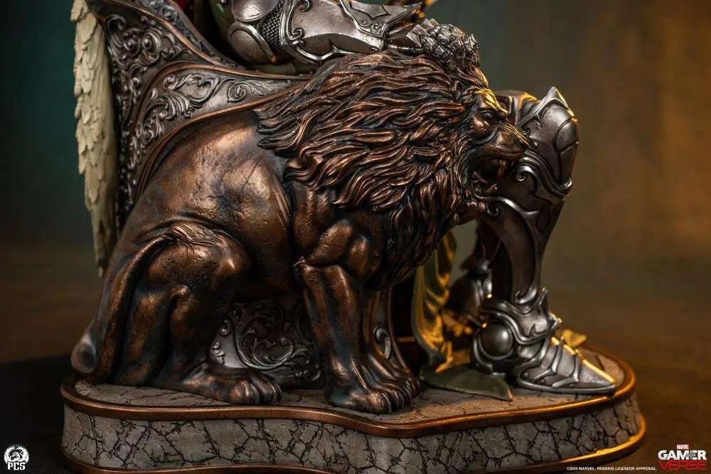 PCS - MARVEL RIVALS DR. DOOM 1:3 STATUA 67.3 cm (H) × 50,8 cm (W) × 50,8 cm (D)