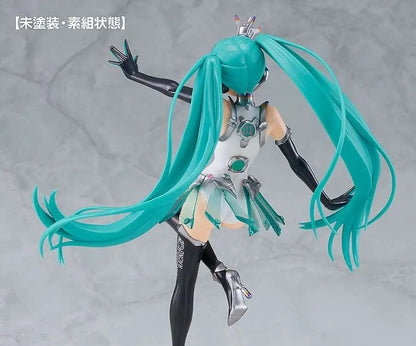 GOOD SMILE COMPANY - HATSUNE MIKU HATSUNE MIKU RACING MIKU 2013 REINCARNATION MK 1/8 MODEL KIT 18 cm