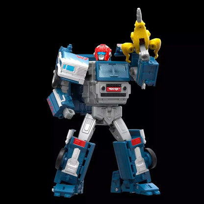 HASBRO - TRANSFORMERS X STRANGER THINGS FREAKWENCY 8-TRACK ACTION FIGURE