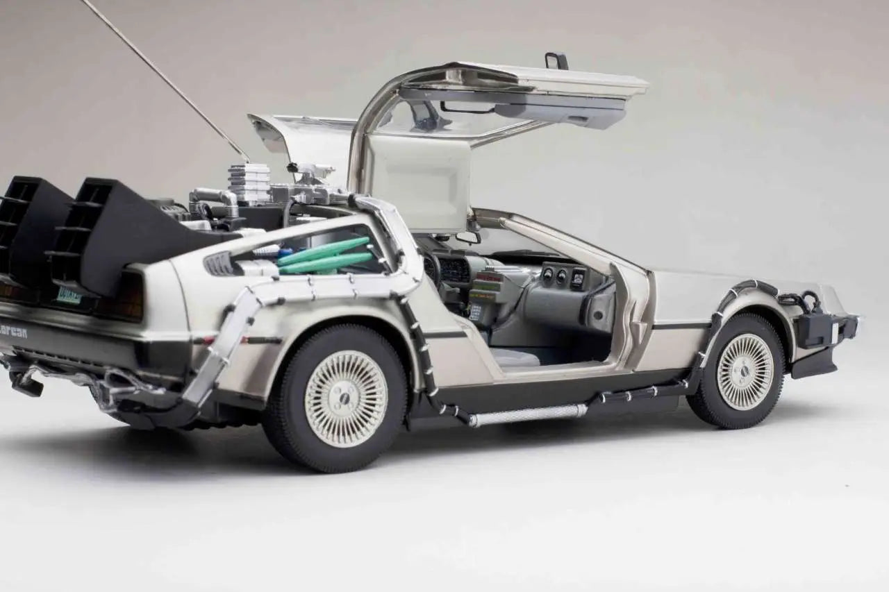 SUNSTAR BACK FUTURE DE LOREAN DIE-CAST 1:18 SCALE MODEL REPLICA 35 × 16 × 13.5 cm
