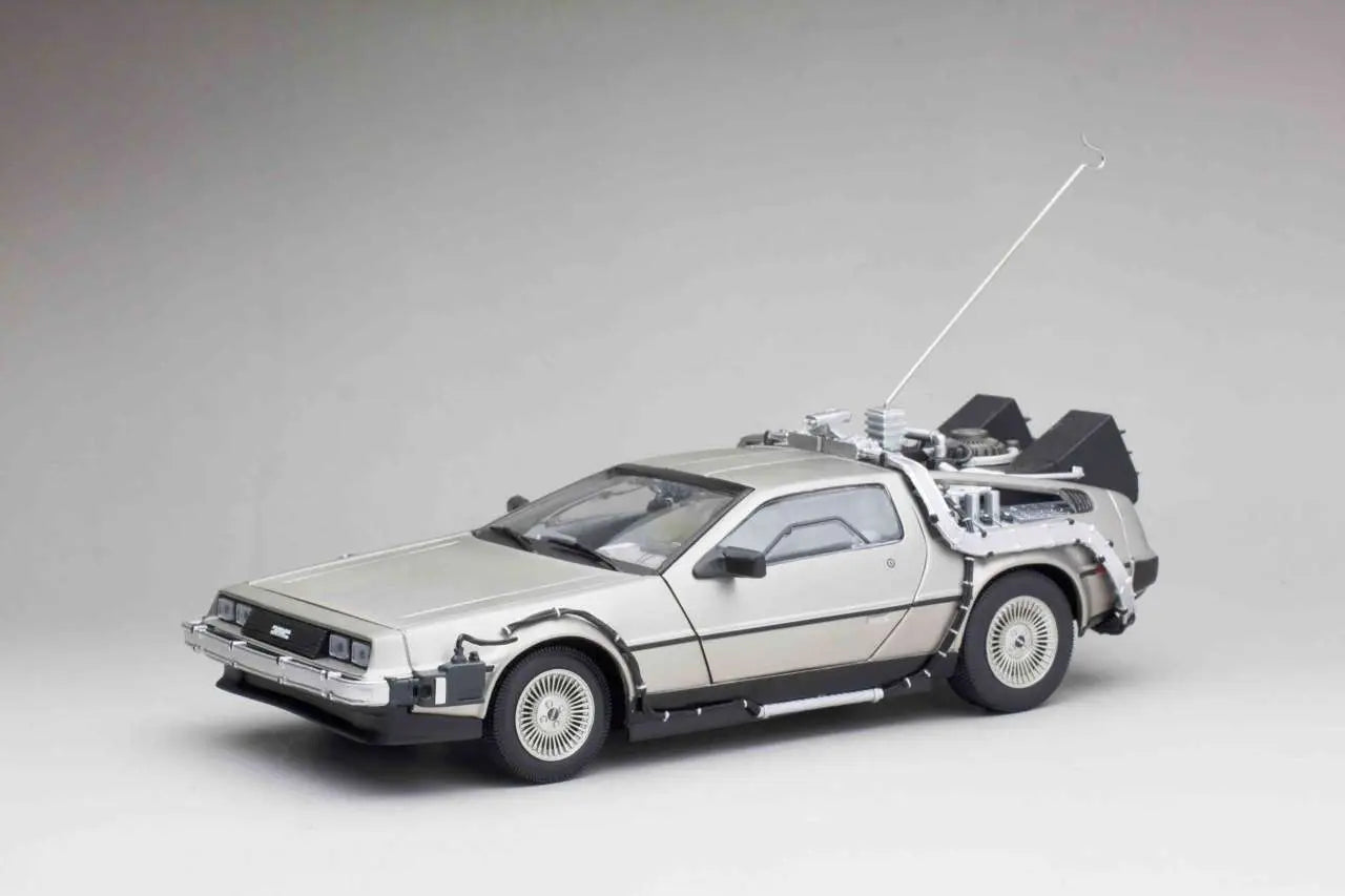 SUNSTAR BACK FUTURE DE LOREAN DIE-CAST 1:18 SCALE MODEL REPLICA 35 × 16 × 13.5 cm