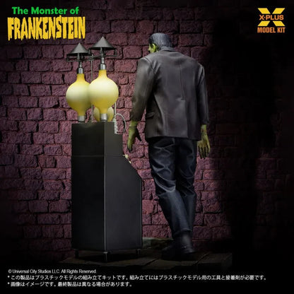 X-PLUS MONSTER FRANKENSTEIN SCALE PLASTIC 1/8 MODEL KIT 26 cm