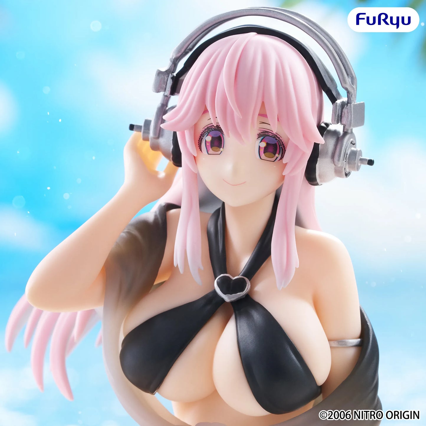 FURYU SUPER SONICO SWIMSUIT BLACK COLOR NOODLE STOPPER FIGURA 10 cm