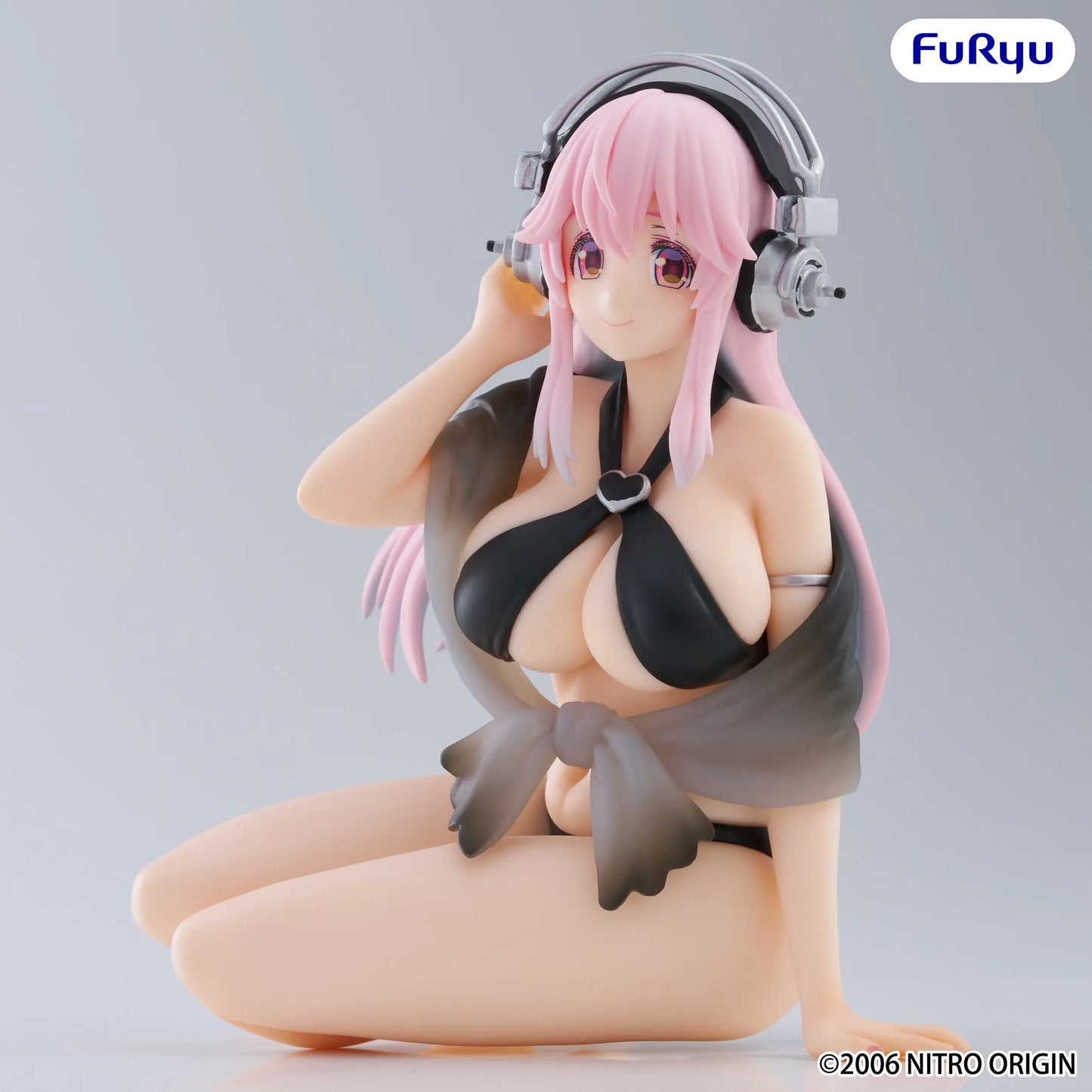FURYU SUPER SONICO SWIMSUIT BLACK COLOR NOODLE STOPPER FIGURA 10 cm