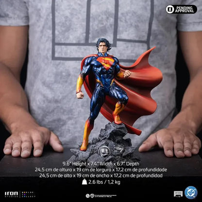 DC COMICS ABSOLUTE SUPERMAN