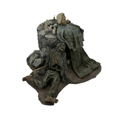 NECA FRIDAY 13TH GAME PAMELA SHRINE DIORAMA