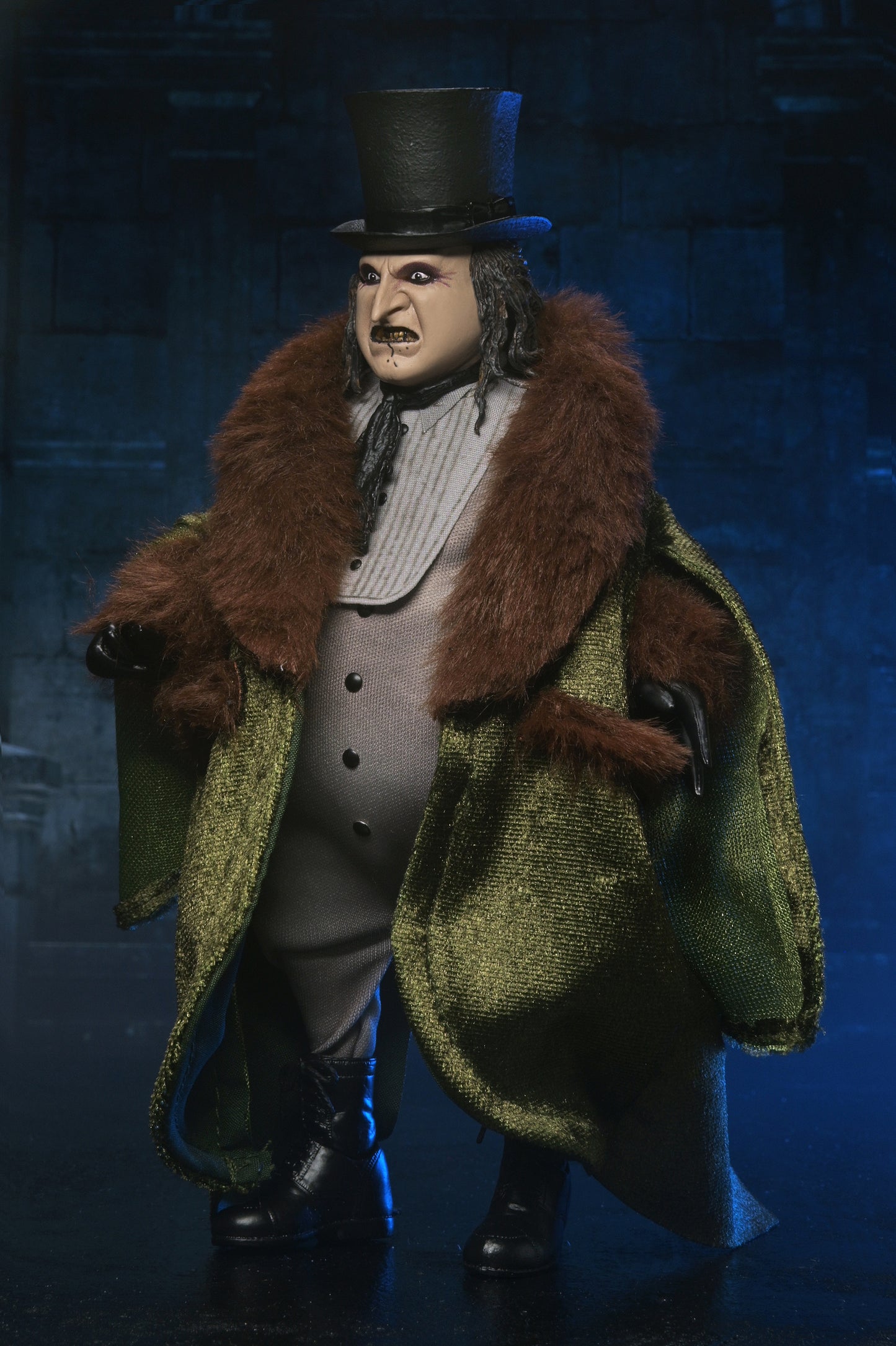 NECA BATMAN RETURNS PENGUIN CLOTHED AF ACTION FIGURE 20 cm