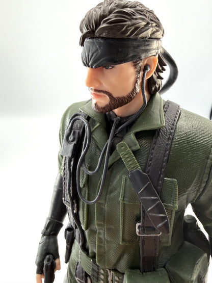 KONAMI AMUSEMENT METAL GEAR SOLID DELTA NAKED SNAKE FIGURA 20 cm