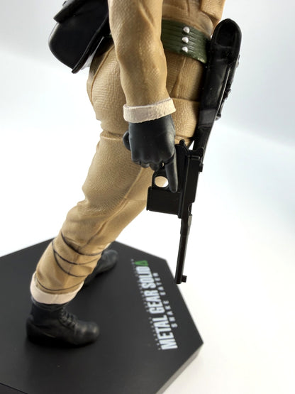 KONAMI AMUSEMENT METAL GEAR SOLID DELTA EVA FIGURA 20 cm