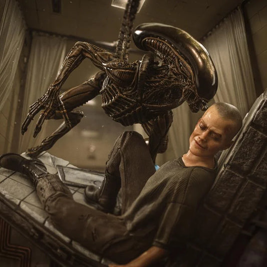 ALIEN 3 ELLEN RIPLEY AND DOG ALIEN 1/10 STATUE