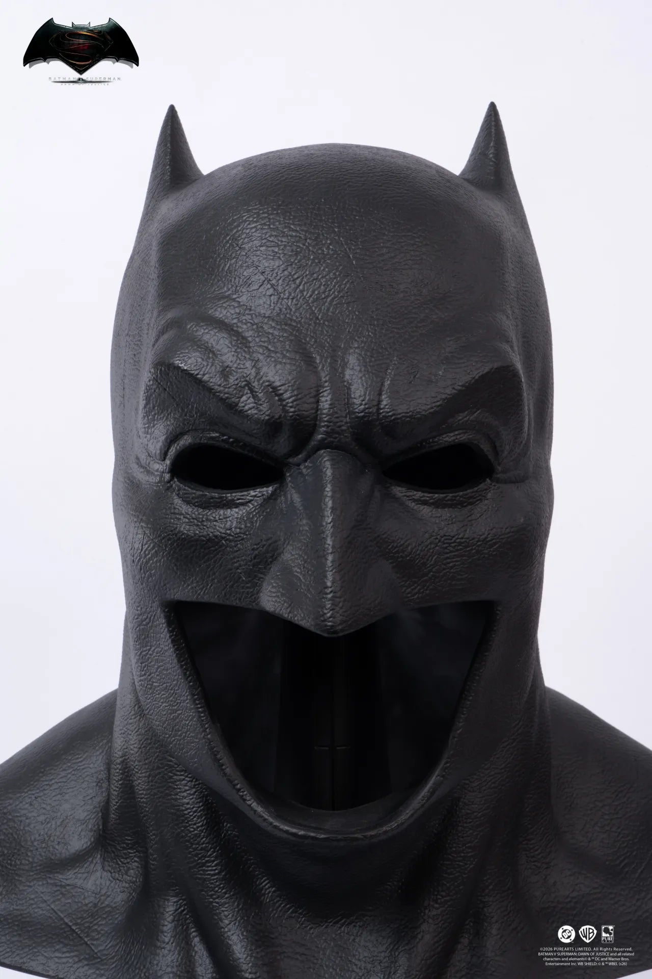 BATMAN VS SUPERMAN DAWN OF JUSTICE BATMAN COWL REPLICA