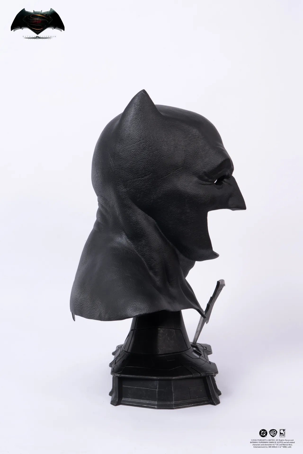 BATMAN VS SUPERMAN DAWN OF JUSTICE BATMAN COWL REPLICA