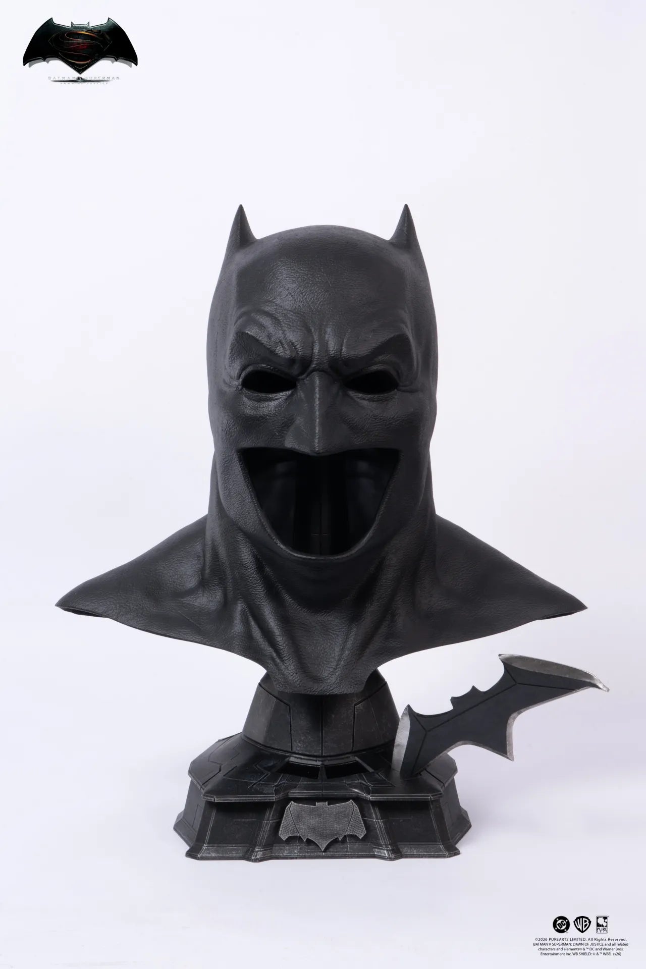 BATMAN VS SUPERMAN DAWN OF JUSTICE BATMAN COWL REPLICA